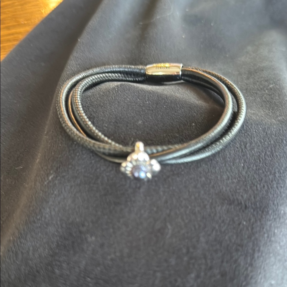 Elegant Endless Black Bracelet with Sterling Silver Accents